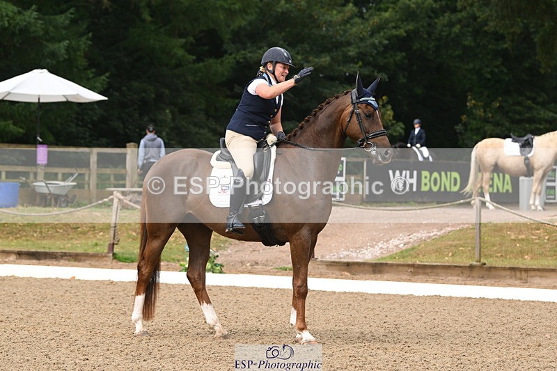 250719A-094252-03027 - 144-Verity.Perry-Vogue