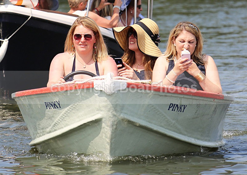 130706 PINKY WT7A1463 - HENLEY ROYAL REGATTA - Saturday 6th July 2013