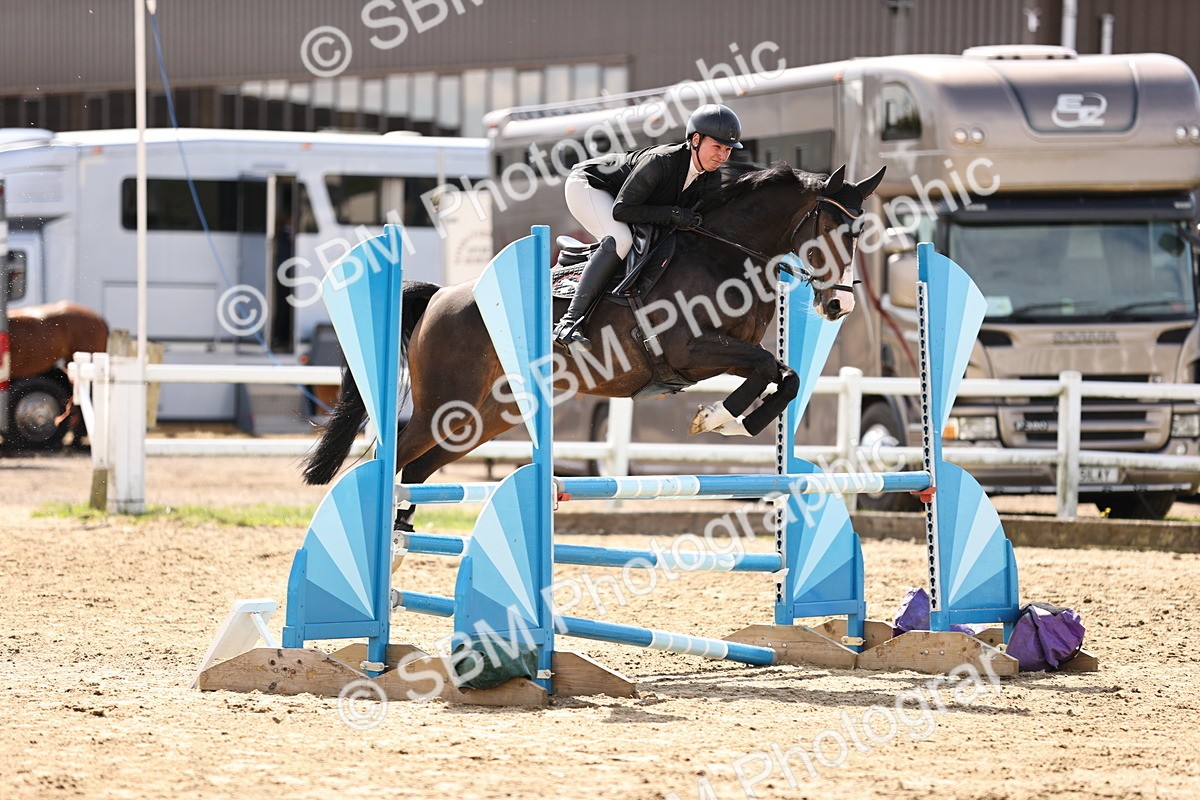 SBM_002069 - Class 9 - Senior British Novice - 90cm