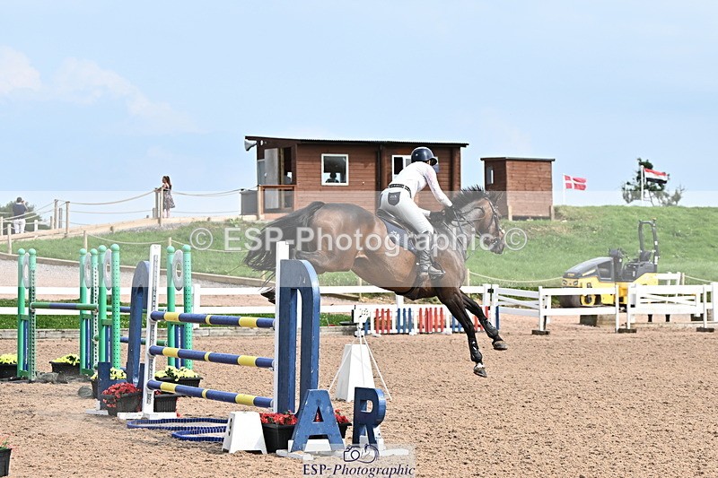 240801A-155838-02353 - Cls 13 Snr 1.15m Open