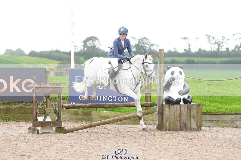 250920-162031-01602 - Cls 22 Pony Intro 90cm Derby