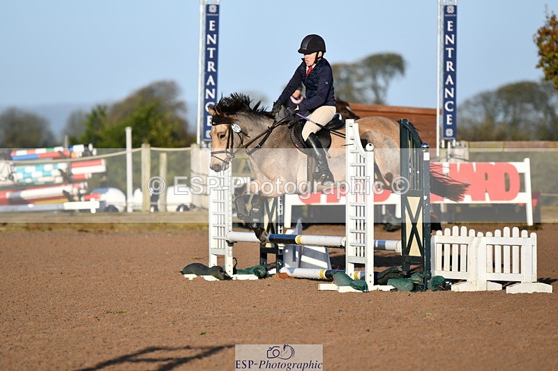 241026A-085544-00333 - SAT Cls 19 Clear Round 50cm