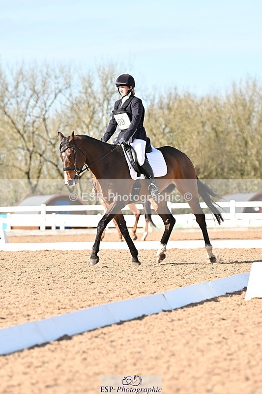 240324A-154016-04544 - Novice 28, 15.33 to 16.15