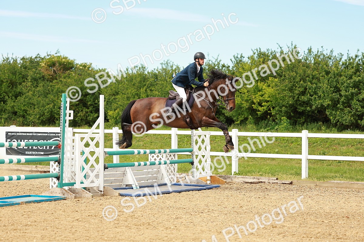 SBM_002260 - Class 4 - Senior Newcomers - 1.10m