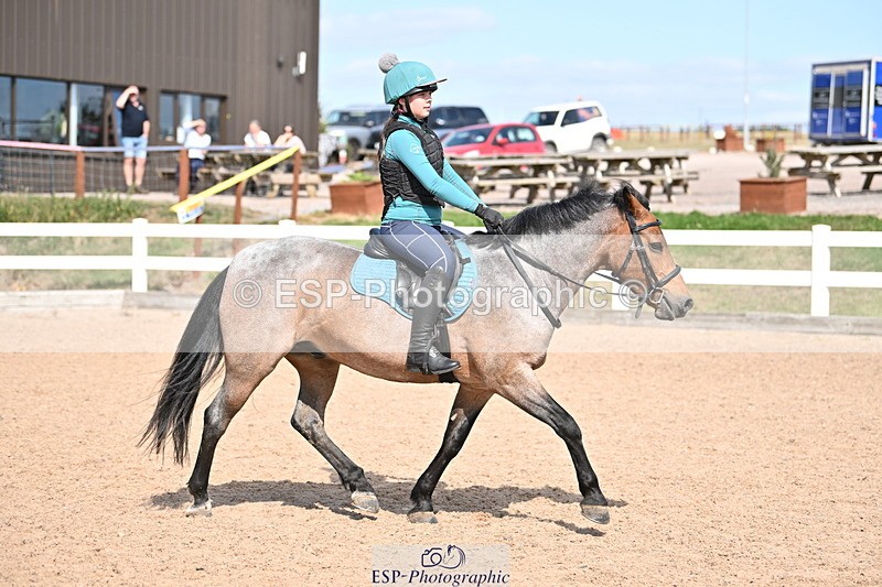 250821B-154446-00605 - Group B - Danielle