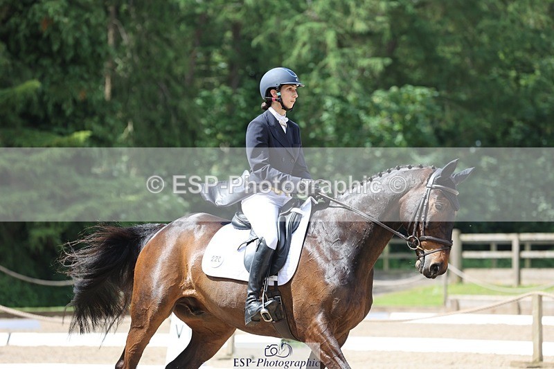 240523-114544-03603 - 220-BALLINAMURRA_FLARE_STAR-Mary_Mason