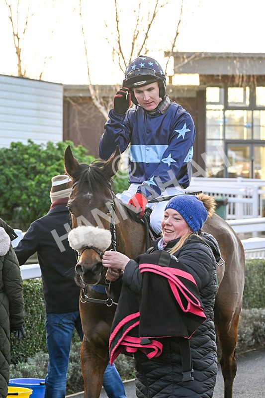 240124-Race 6-Letthedustsettle-5400 - Race 6