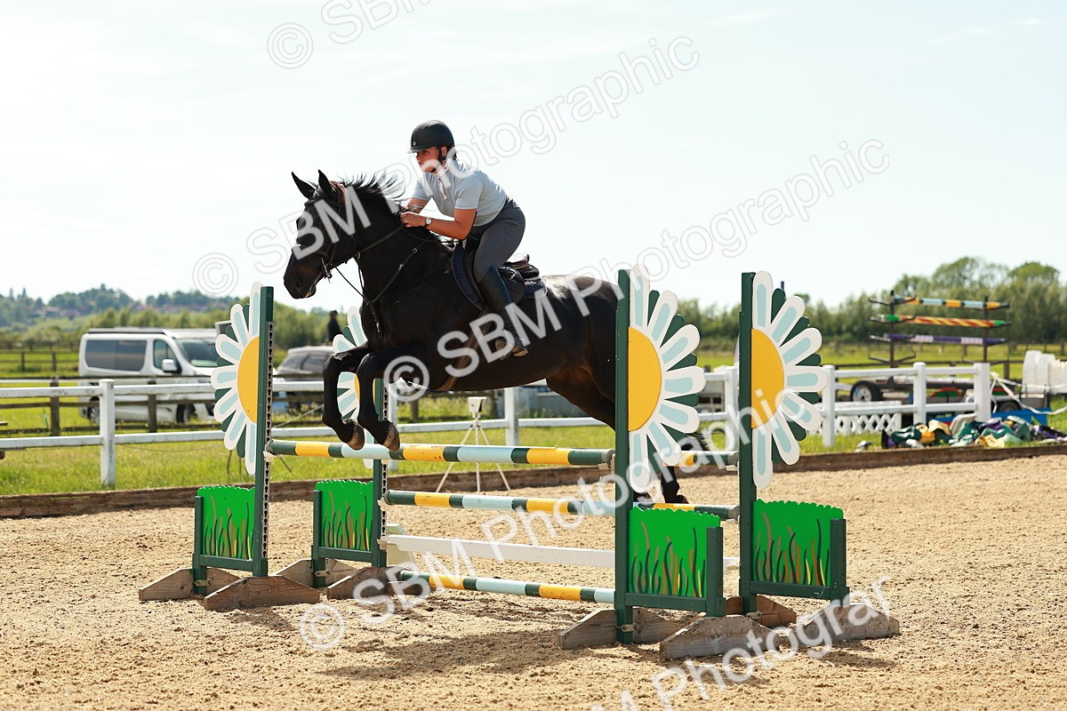 SBM_002499 - Class 4 - Senior Newcomers - 1.10m