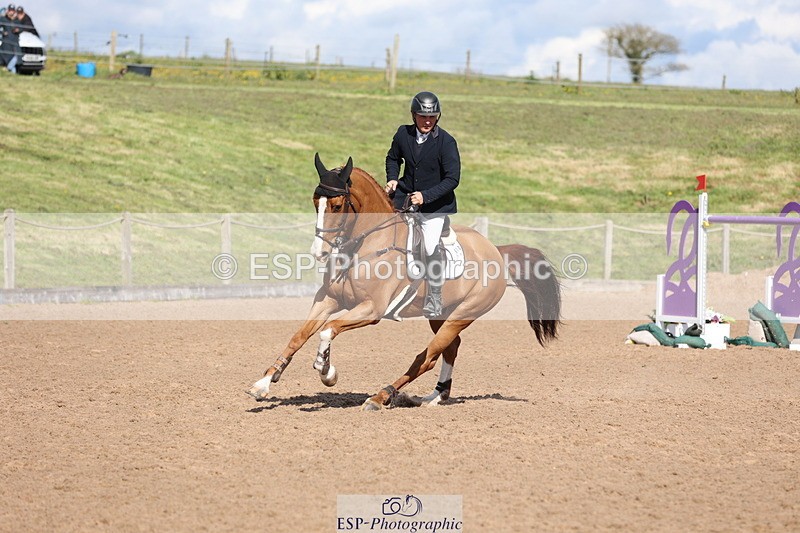 240419A-162053-09330 - Cls 10, 2 Star Big Tour 145cm  15.45 to 16.35 break