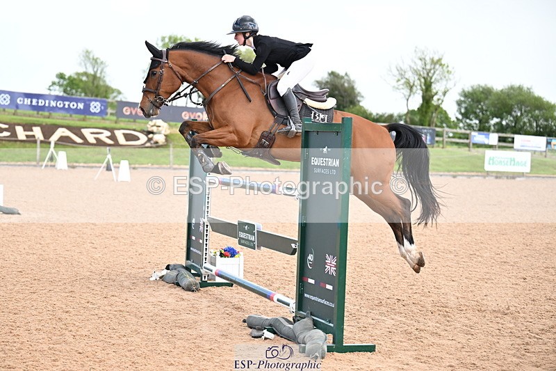 260513B-150325-01207 - Cls 6 Snr Fox and 1.20m Open