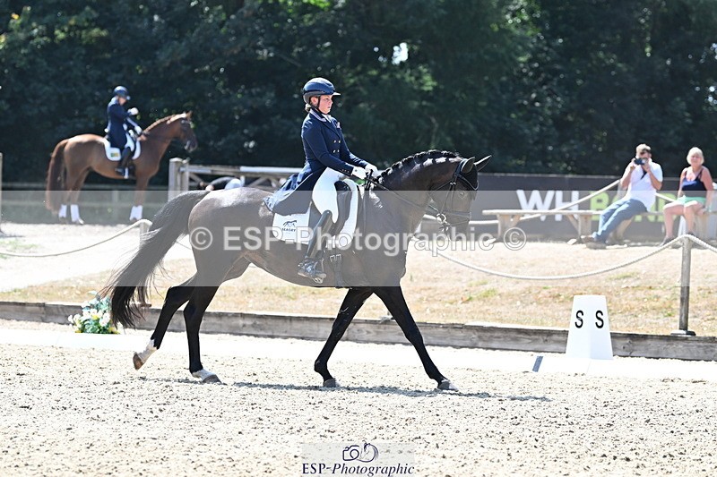 250810A-140210-07227 - 070-Abbie.NewburySeagry.Firstamour