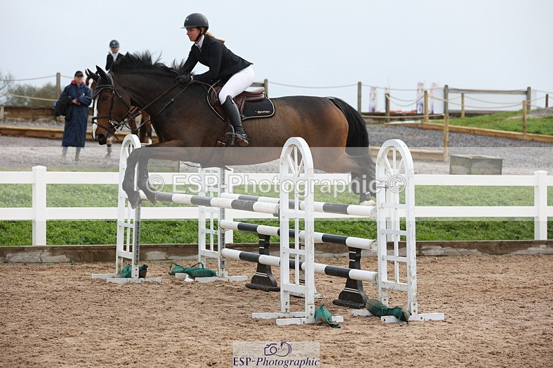 231112A-123551-04076 - Cls 19 Snr 1.05m Open