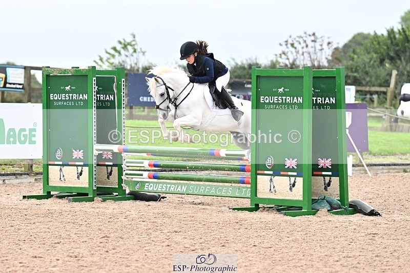 250920-155035-01800 - Cls 21 Pony Intro 80cm Derby