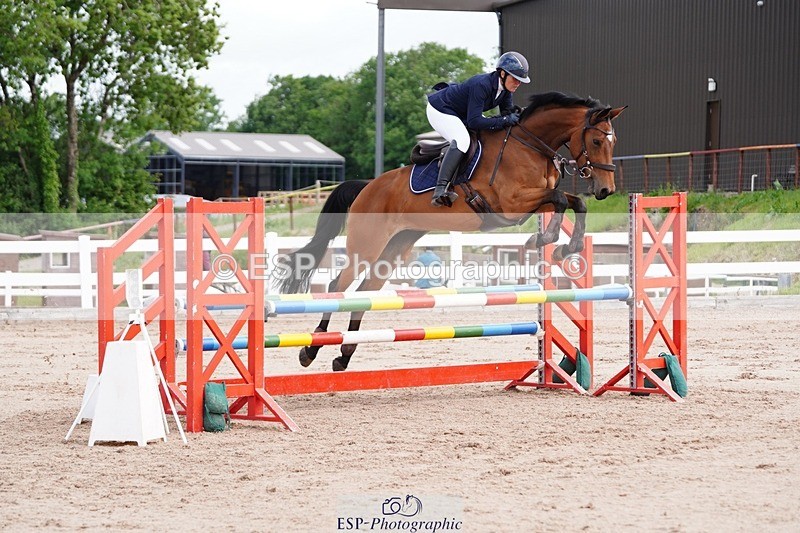 250525-101842-09089 - Cls 32 A&B Snr Brit Nov & 90cm Open