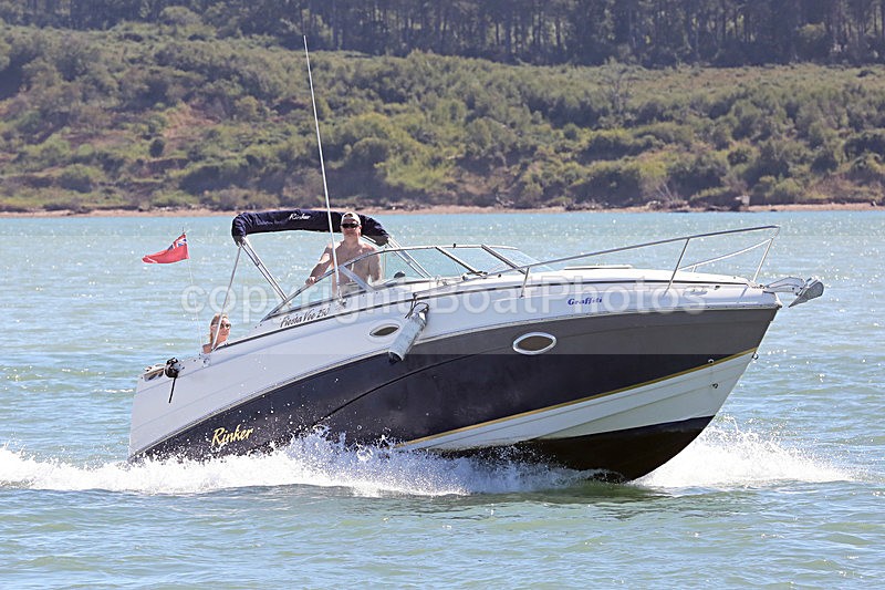 160823 GRAFFITI - FIESTA VEE 250 Y92A4505 - Motorboats - Open