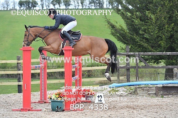 BPP_4338 - CLASS 8 FRI Senior Foxhunter/ 1.20m Open