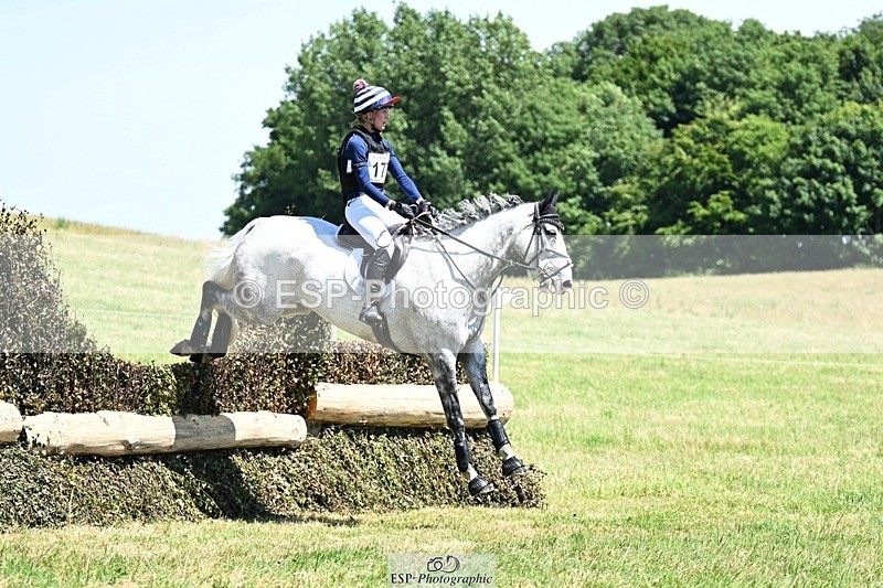 240629X-140237-3969 - 177-Coco_Smythe-MACHAS_GREY