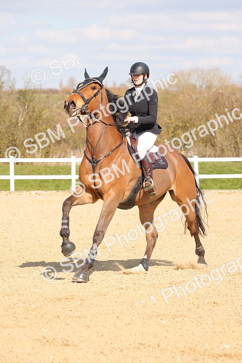 SBM_001433 - Class 4 - Senior Newcomers - 1.10m