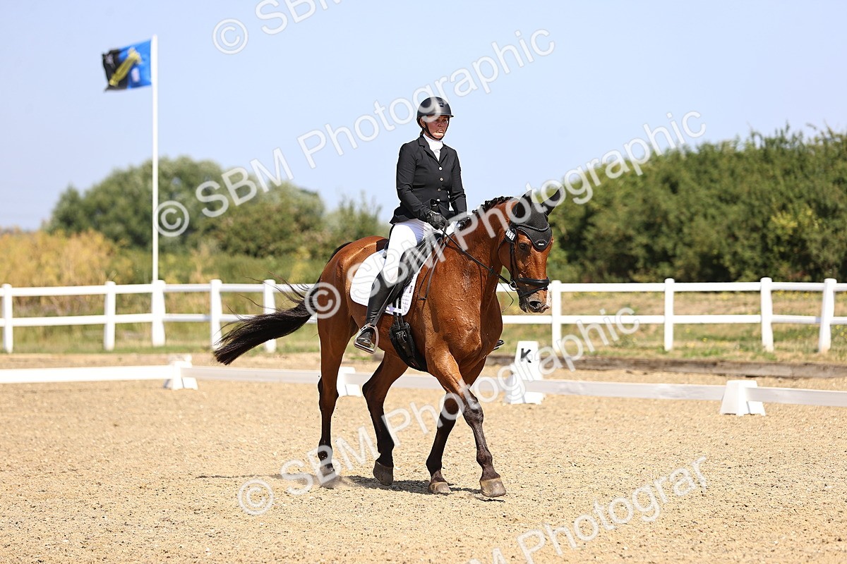 SBM_009463 - Novice 5 - 9.50-10.53