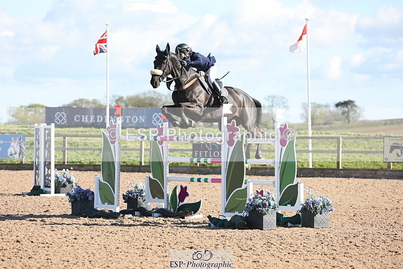 240419A-170206-09561 - Cls 10, 2 Star Big Tour 145cm  Break to End