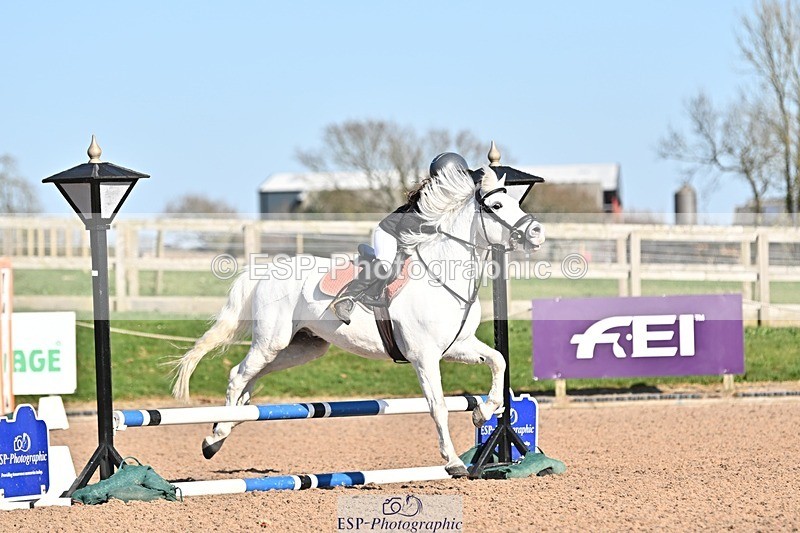 250401-162746-00098 - 60cm classes