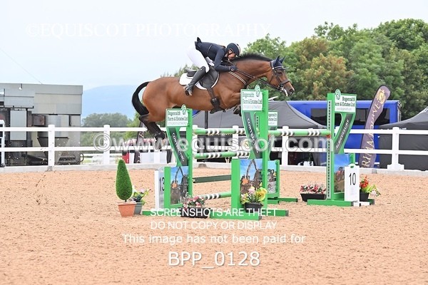 BPP_0128 - CLASS 25 SUN HOYS Redpost Equestrian Senior Foxhunter Second Round