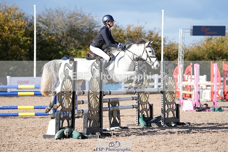 251025-133827-00571 - Cls 10 Pony Newcomers and 1m