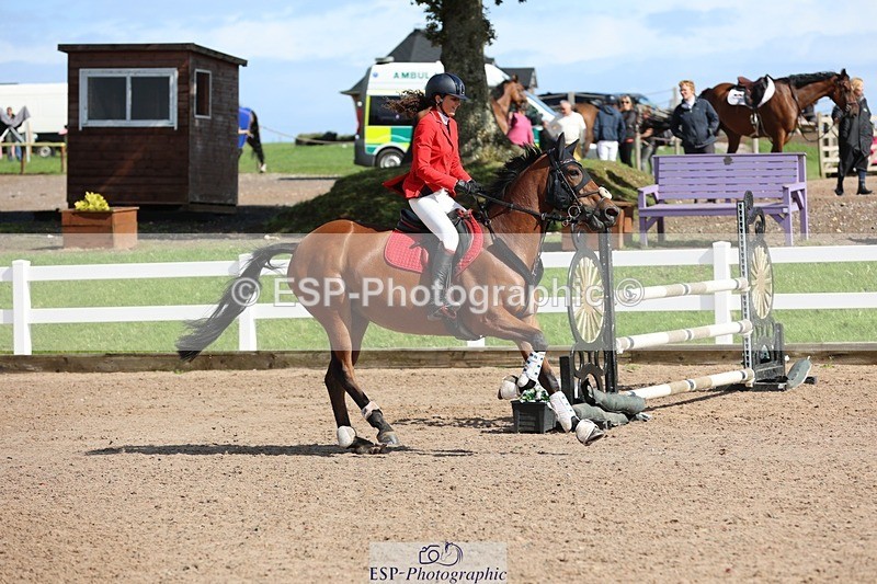 250913-141633-07315 - Cls 25 1.05m Amateur Quali