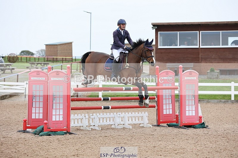 241101A-130236-01923 - FRI Cls 6 Foxhunter and 1.20m Open