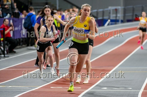 CombiMast25-925248 - Track Female Set One