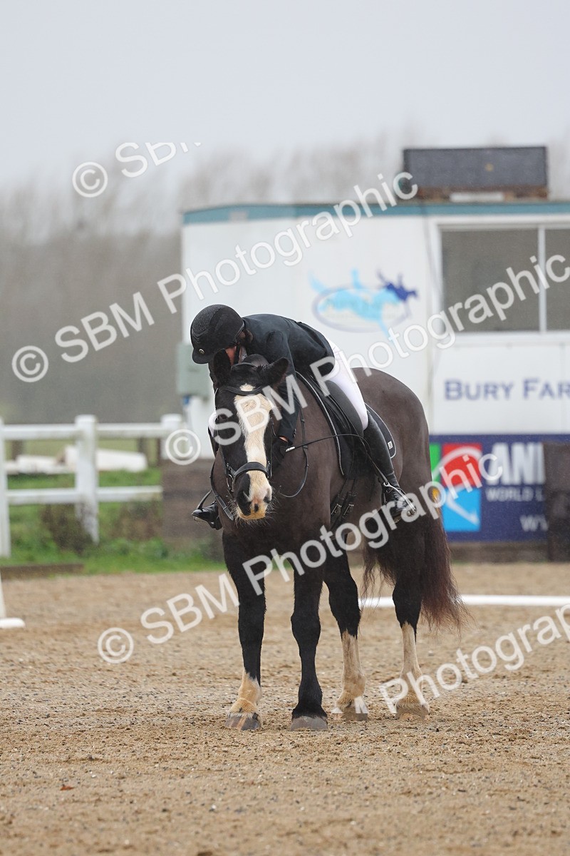 SBM_002964 - Class 6 - Novice 4