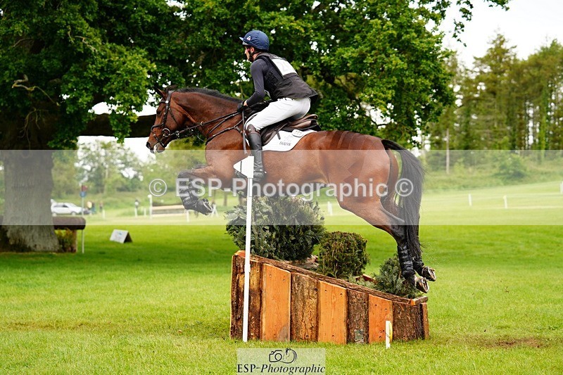 240525-164156-18848 - 262-MY_STAR_TURN-Tom_Jackson