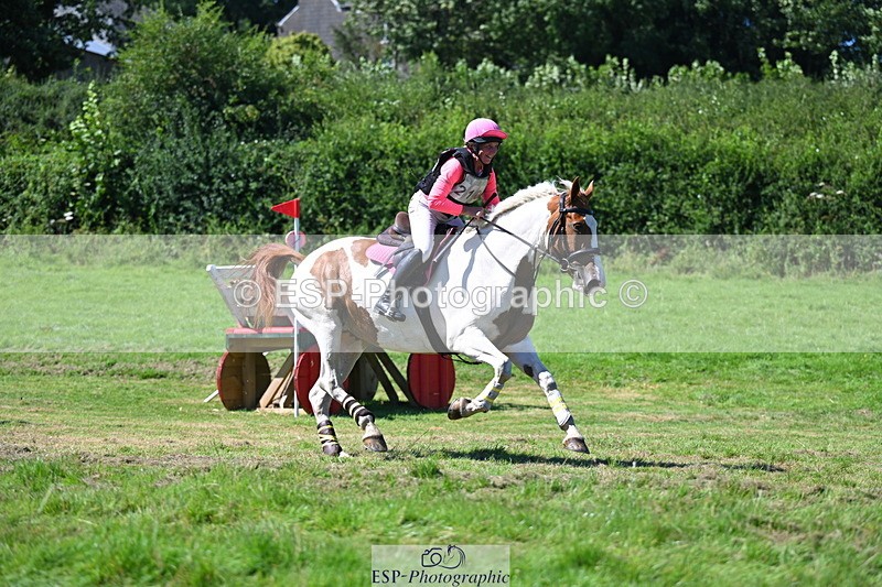 240811A-150401-05652 - 210-