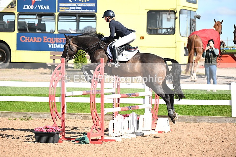 240914A-151130-07984 - Cls 25-S 1.10m Amateur Qualifier