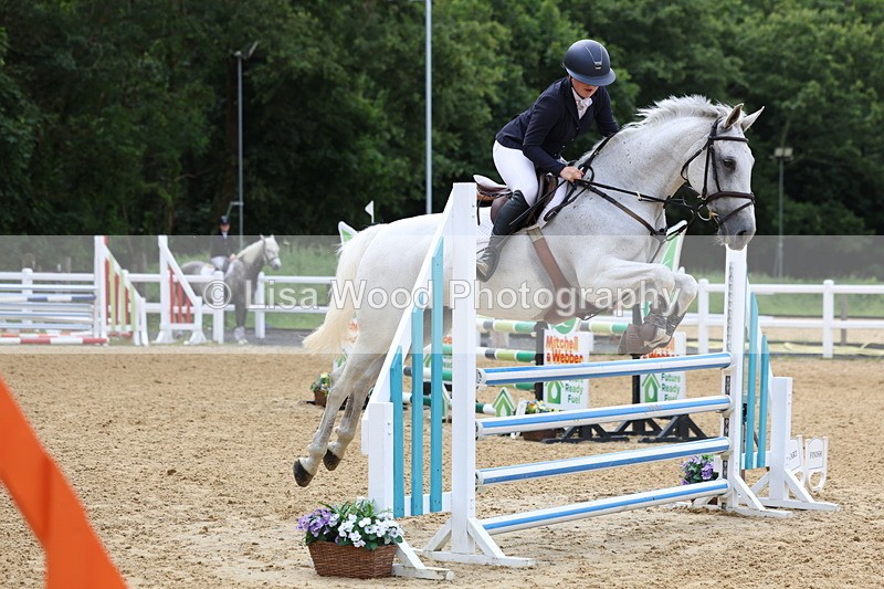 3E7A6074 - Class 4: Senior British Novice/90cm open
