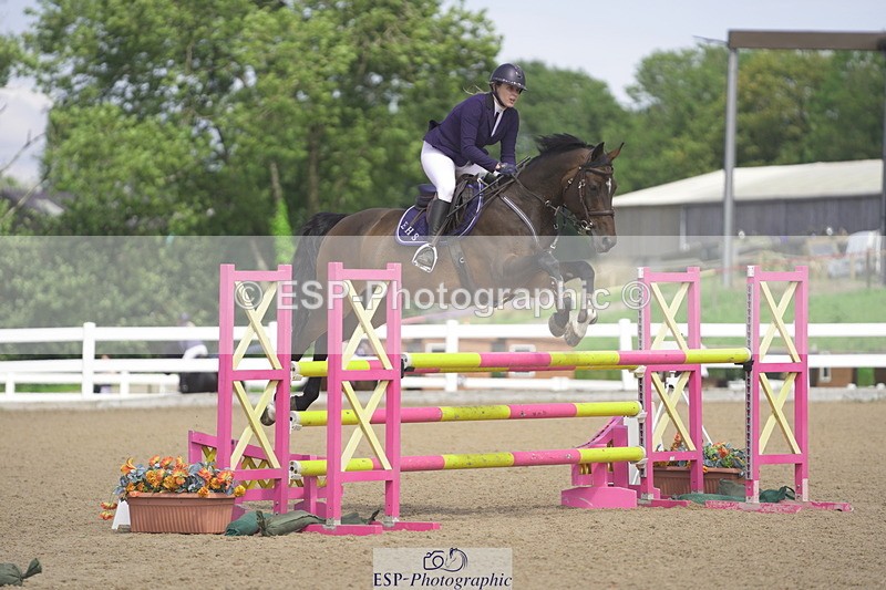 230810A-131330-02350 - Cls 4 1.05m Amateur Quali