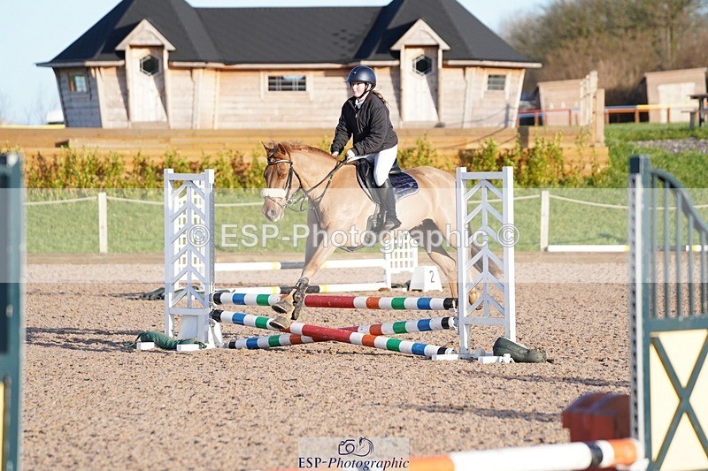 250125-102618-00955 - Clear Round 40cm and 50cm