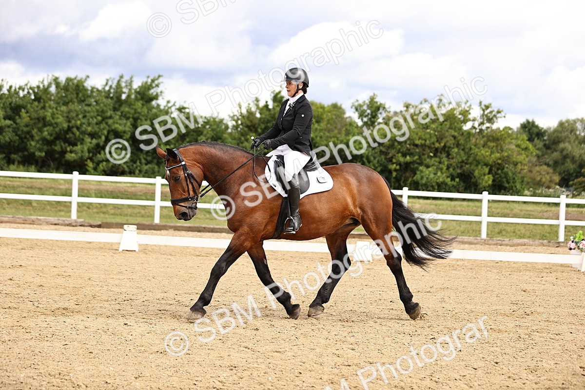 SBM_002020 - Class 2 - Novice 4 - 10.36-11.39