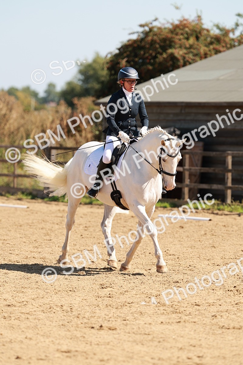 SBM_011134 - Class 6 - Novice 1