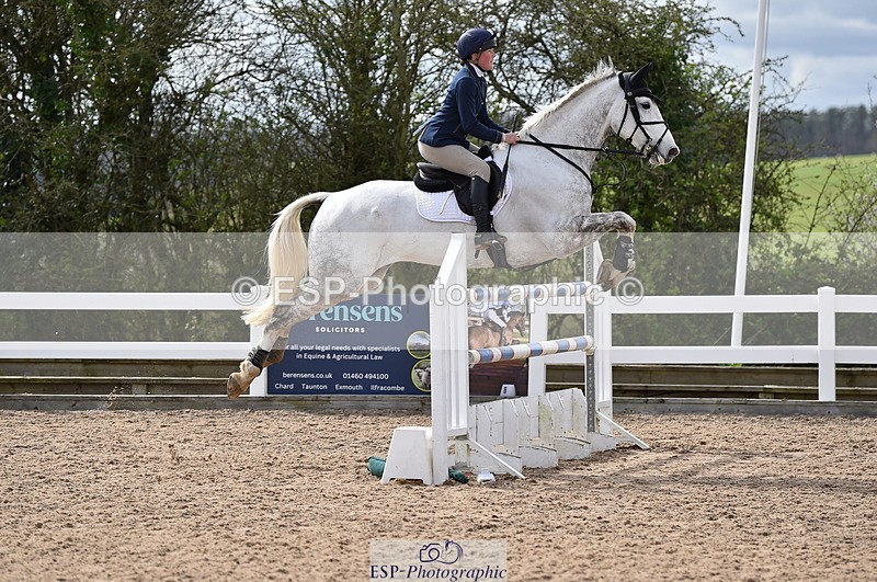 240403A-151148-00905 - Cls 5 Foxhunter and 1.20m Open