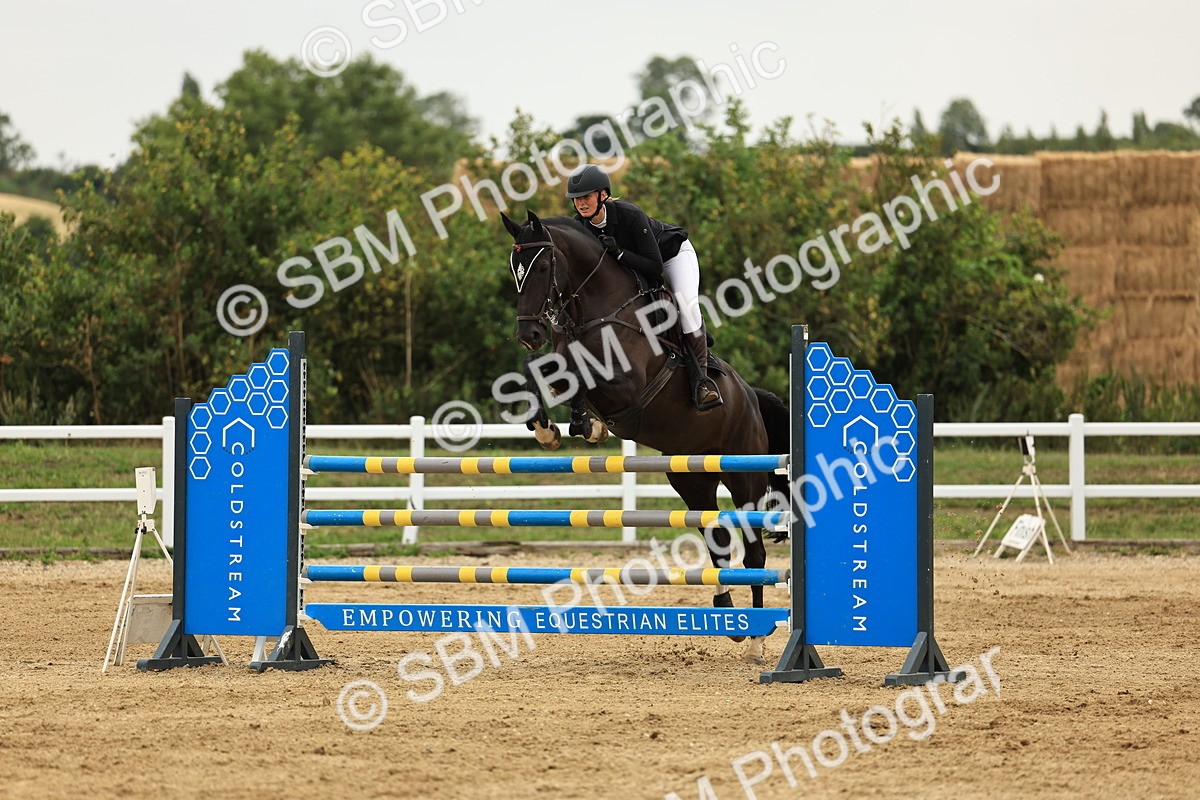SBM_003825 - Class 4 - Senior Foxhunter - 1.20m Open