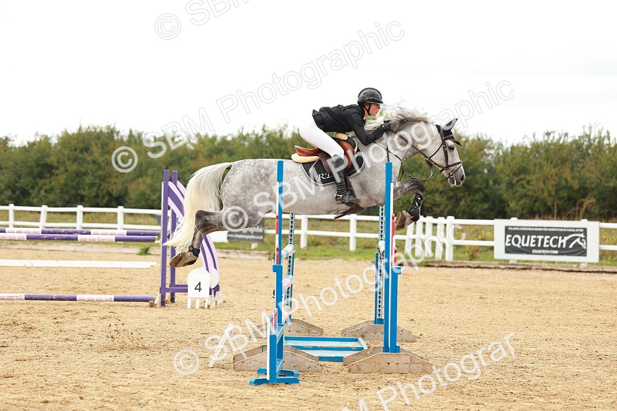 SBM_001530 - Class 4 - Senior Newcomers - 1.10m