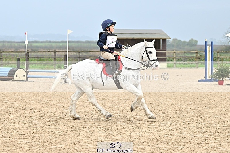 241110-102428-00289 - 40cm Showjumping