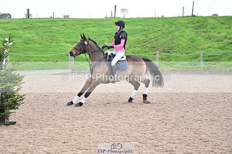 241110A-093749-00171 - 70cm