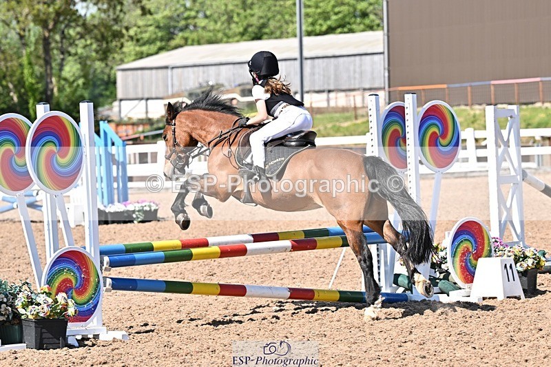 250513-161130-00185 - Clr Rnd & 60cm