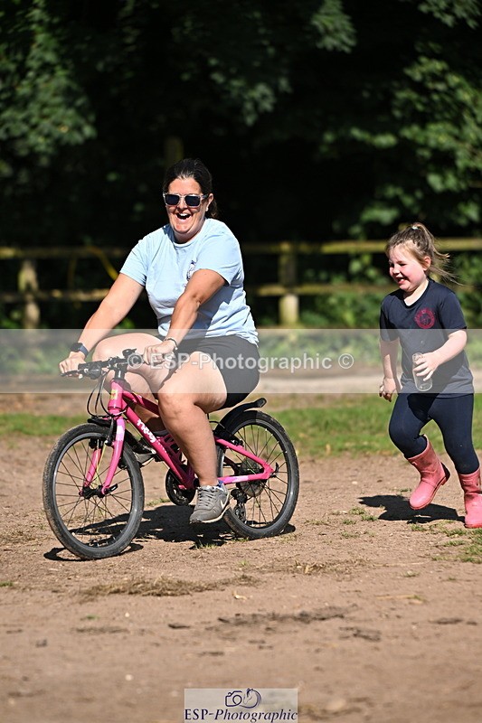 240729B-092506-01782 - Monday Stable Shots