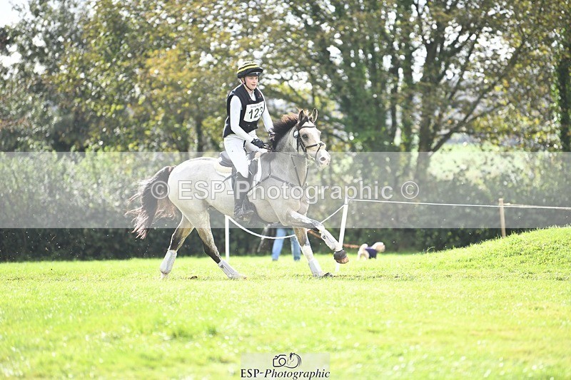 231020-141114-09684 - 120-VAN.KAUNITZ-Sara.Squires-XC
