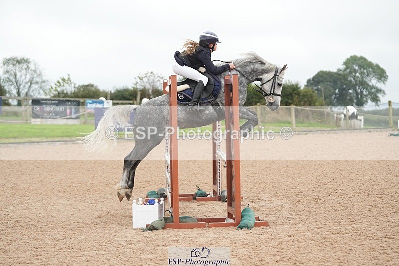 250920-101851-00589 - Cls 5 Pony British Novice and 80cm