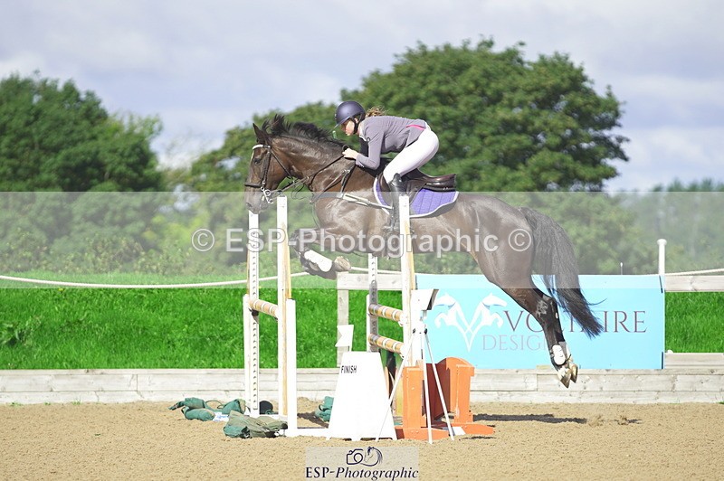 230806A-100000-00902 - Cls 12 Snr 1.05m