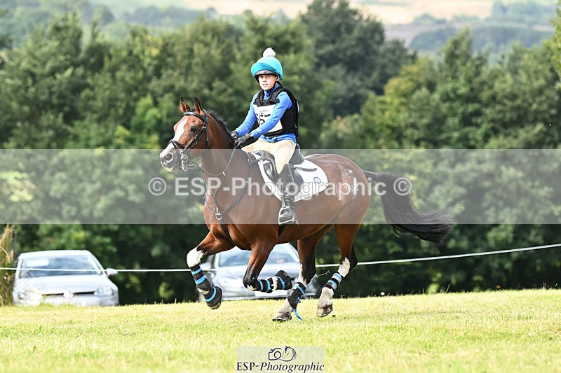 240825X-104928-31194 - 70cm XC 10.00 to 11.00